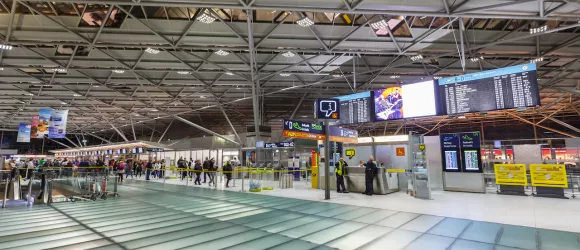 Flughafen Köln/Bonn (CGN): Wartezeiten & Stoßzeiten