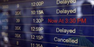 Cele mai bizare motive pentru care zborul tău întârzie 