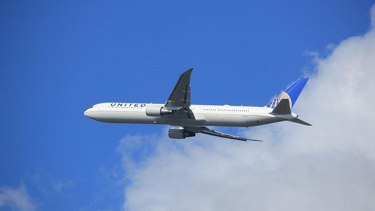 United Airlines grounded planes nationwide - What to do and What are my Passenger Rights