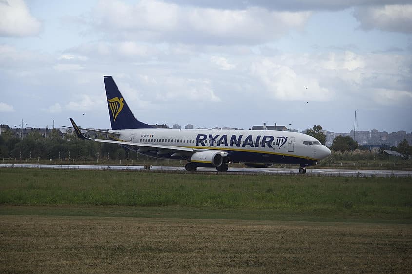Ryanair avion pri poletanju sa aerodroma u Ni&scaron;u