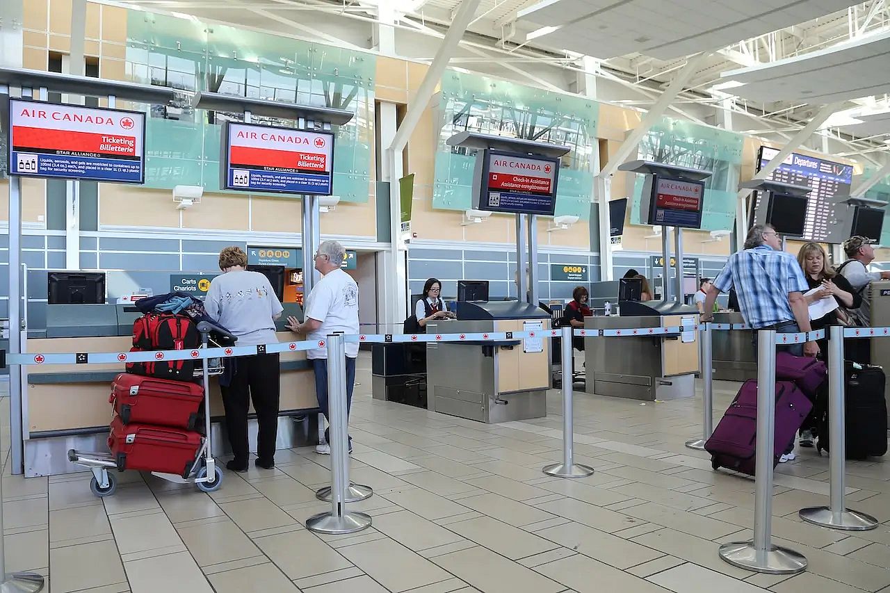 Air Canada Airport Check-in