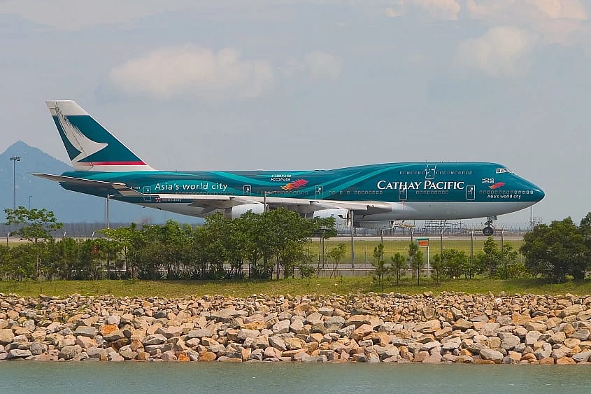 Cathay Pacific delayed flight