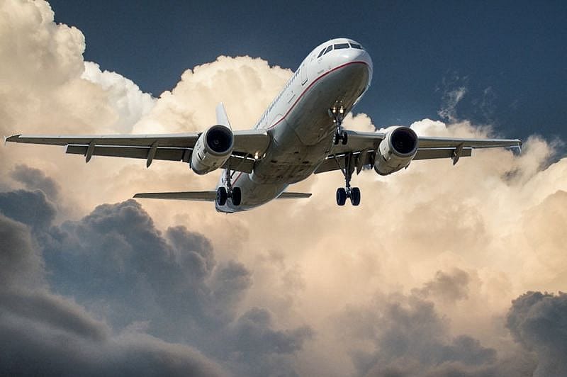 Flugzeug im Himmel