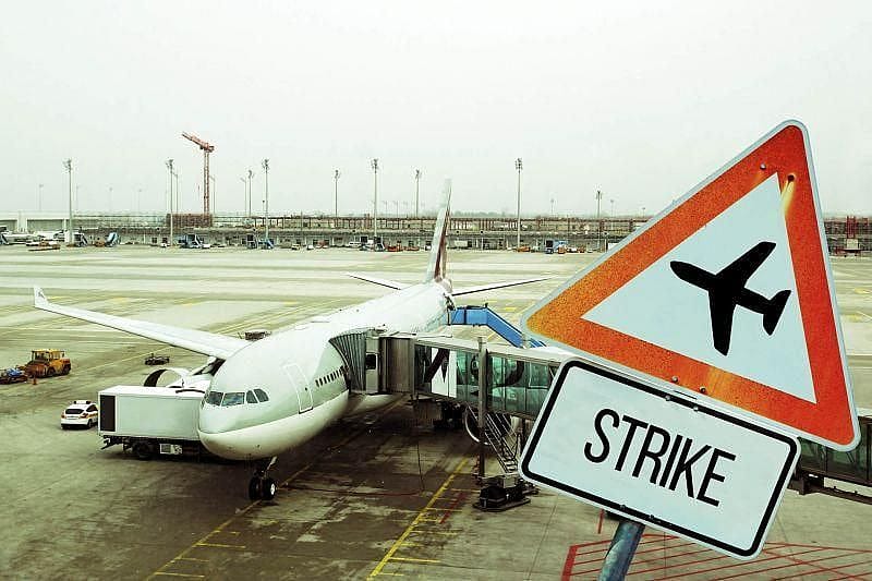 Genrebild &ouml;ver ett flygplan som f&ouml;rbereder sig f&ouml;r avg&aring;ng