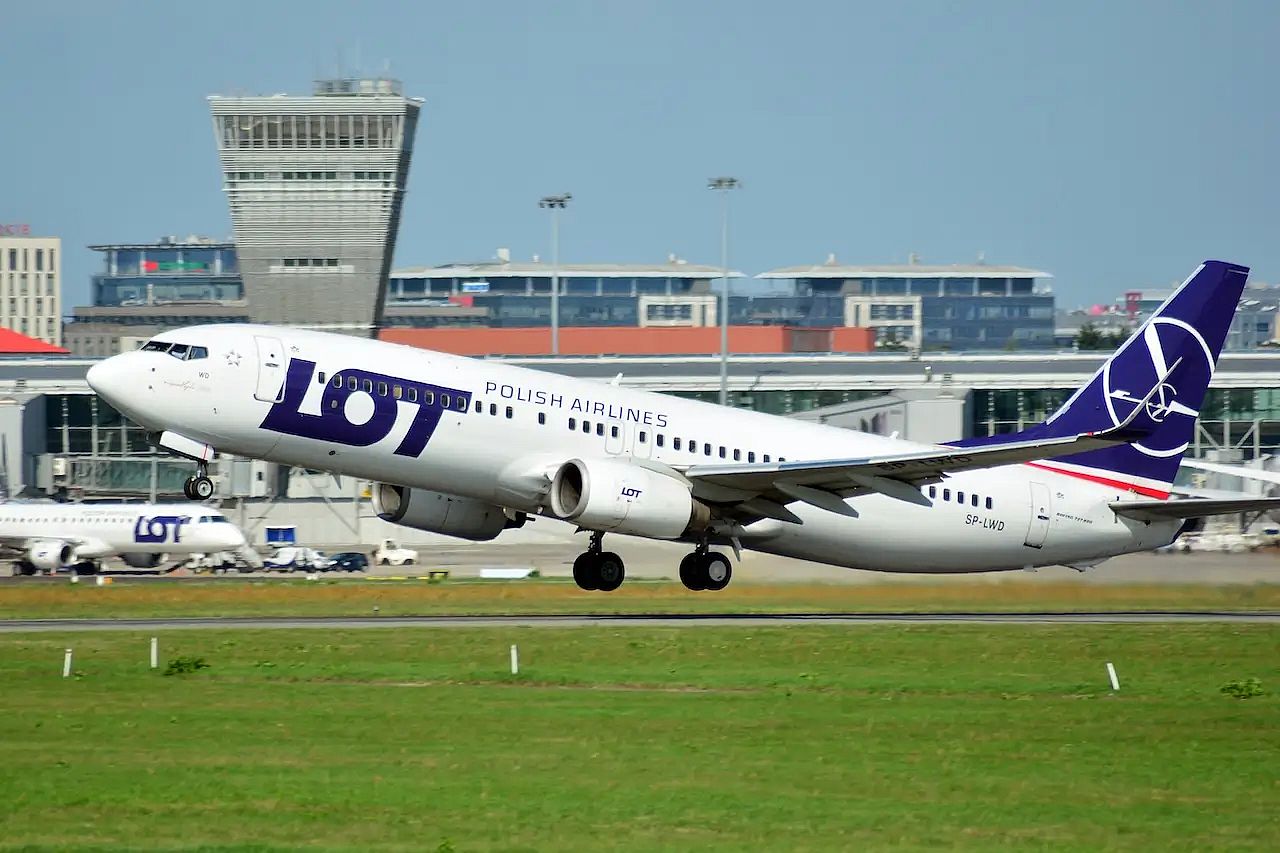 LOT Polish Airlines