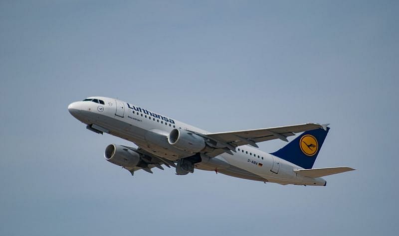Flugzeug im Himmel