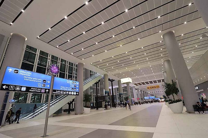 Terminal de salidas del aeropuerto m&aacute;s grande del mundo en construcci&oacute;n