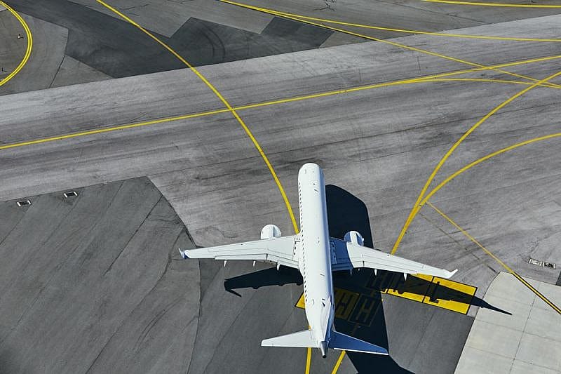 Avi&oacute;n en pista afectado en el Aeropuerto de M&aacute;laga por vuelos cancelados