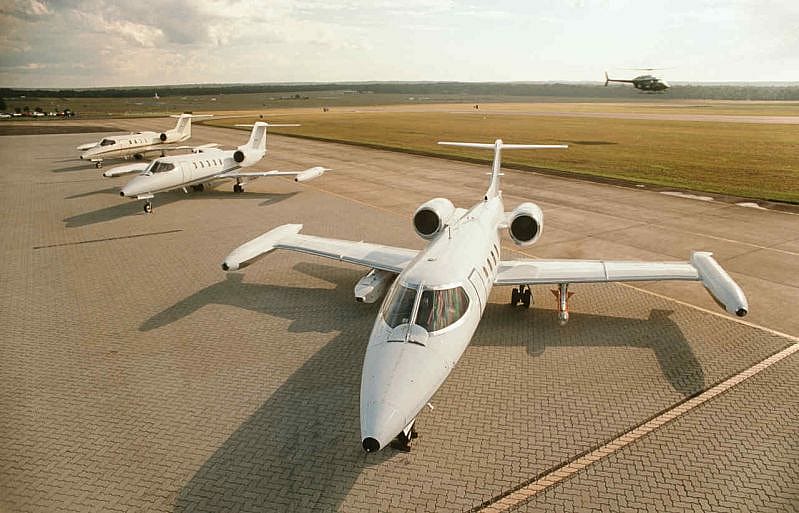 avion intarziat din cauza companiei avia