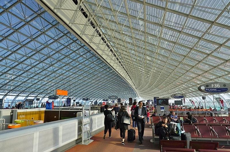 charles de gaulle airport