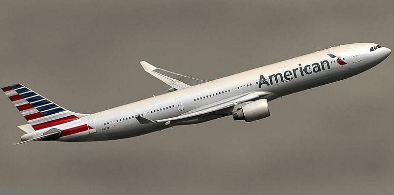 Avi&oacute;n despega con retraso por un vuelo de American Airlines