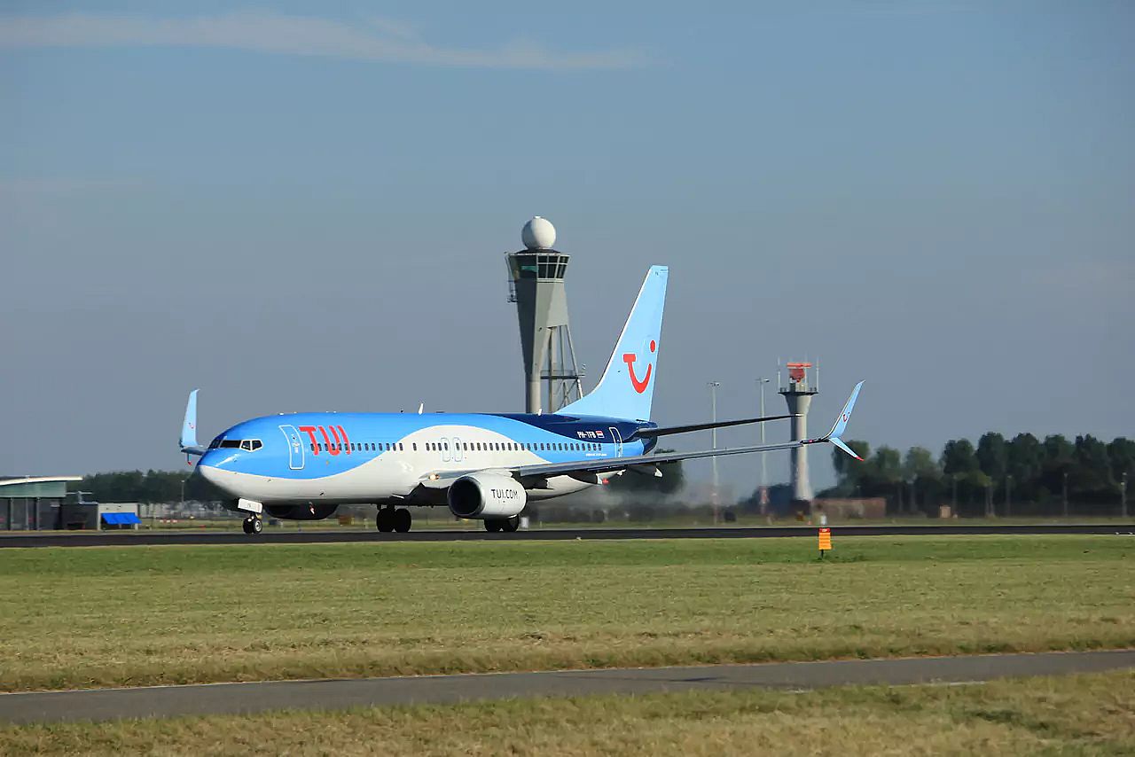 TUI plane