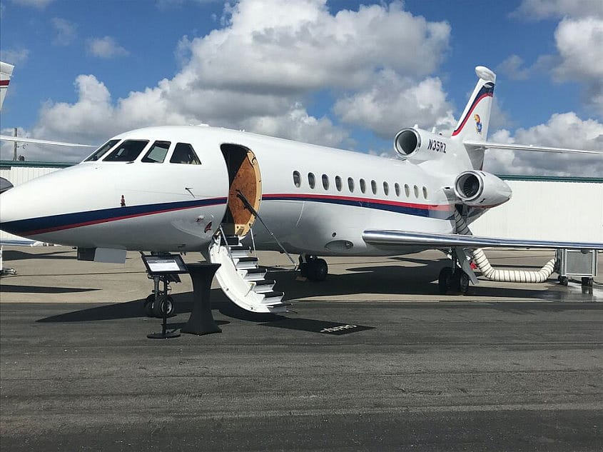 Zbor charter &icirc;n aeroport anulat &icirc;n așteptarea unui zbor alternativ