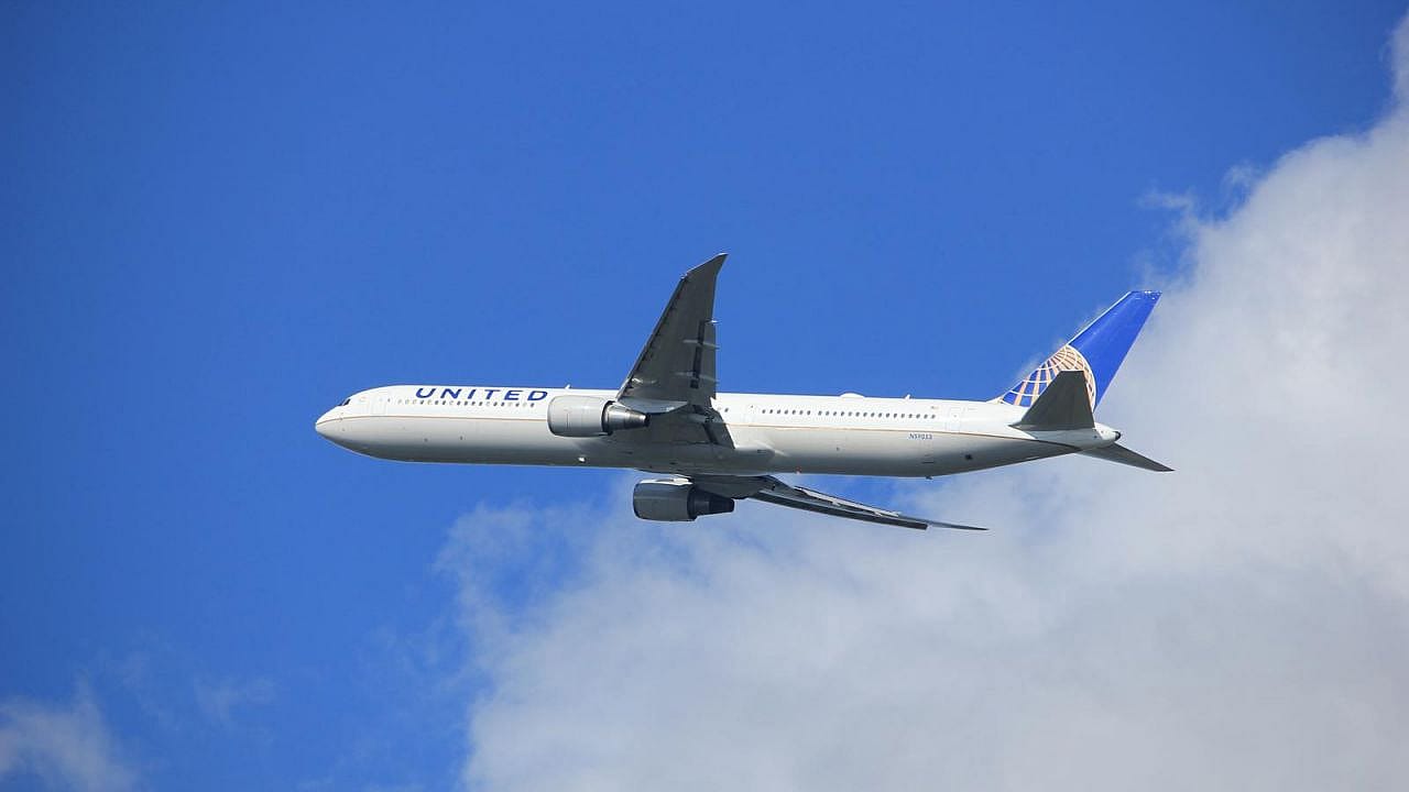 United Airlines grounded planes nationwide - What to do and What are my Passenger Rights