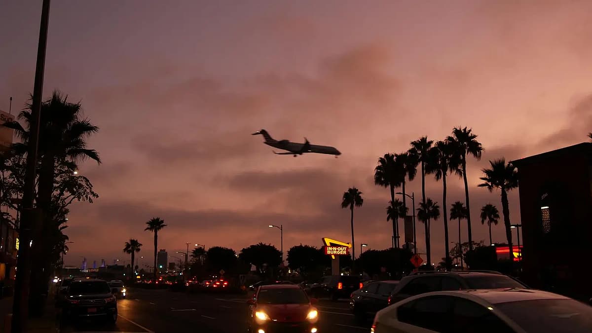 Aeropuerto Internacional de Los &Aacute;ngeles