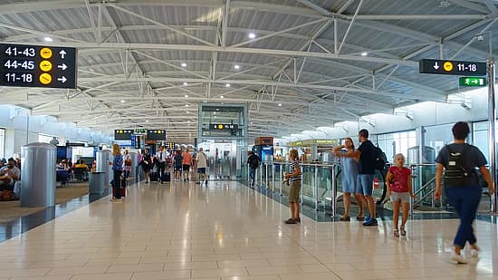 Cypr: opóźnienia i odwołania lotów